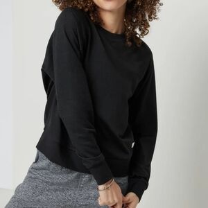 Vuori Long Sleeve Halo Crew Sweatshirt Size M - Black Heather